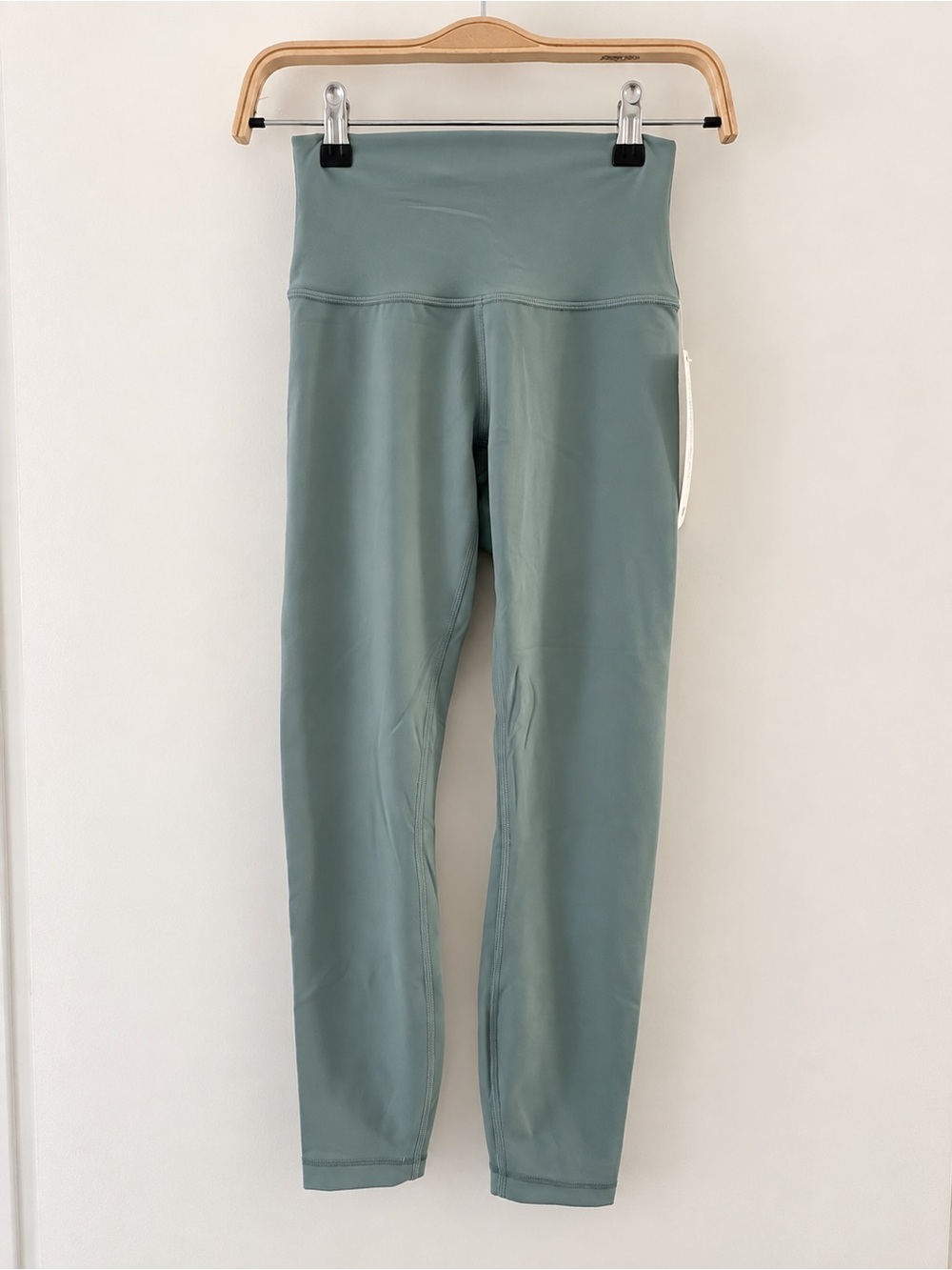 lululemon Wunder Train HR Tight 25” Contour Fit Green Leggings